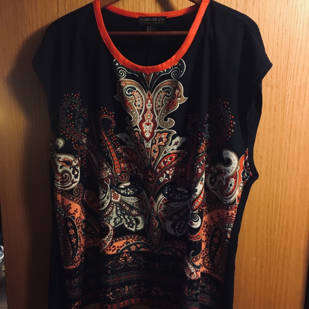 Cute pattern top